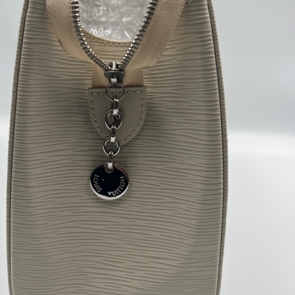 LOUIS VUITTON  Epi Brea MM Ivory - Picture 2 of 16